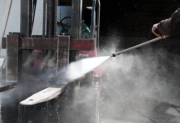 Best Roof Power Washing Services  in Vinton, VA